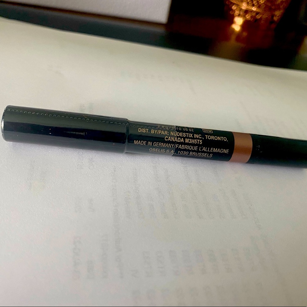 Nudestix Magnetic Eyes Angel
